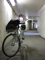 自転車で地下道