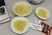 ゆで上がったスパゲッティ